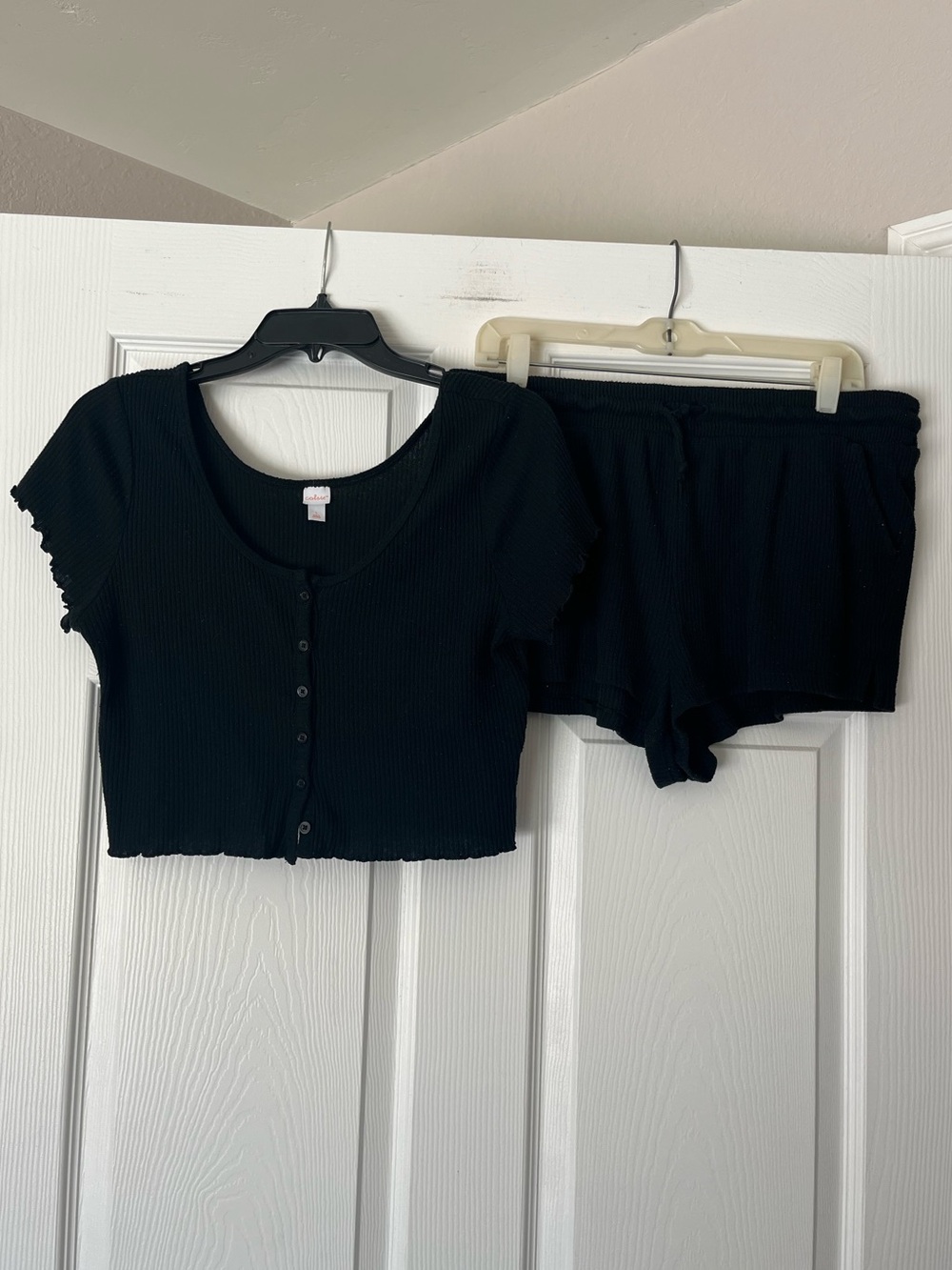 Colsie Ribbed Matching Lounge Set - Picture 3 of 13